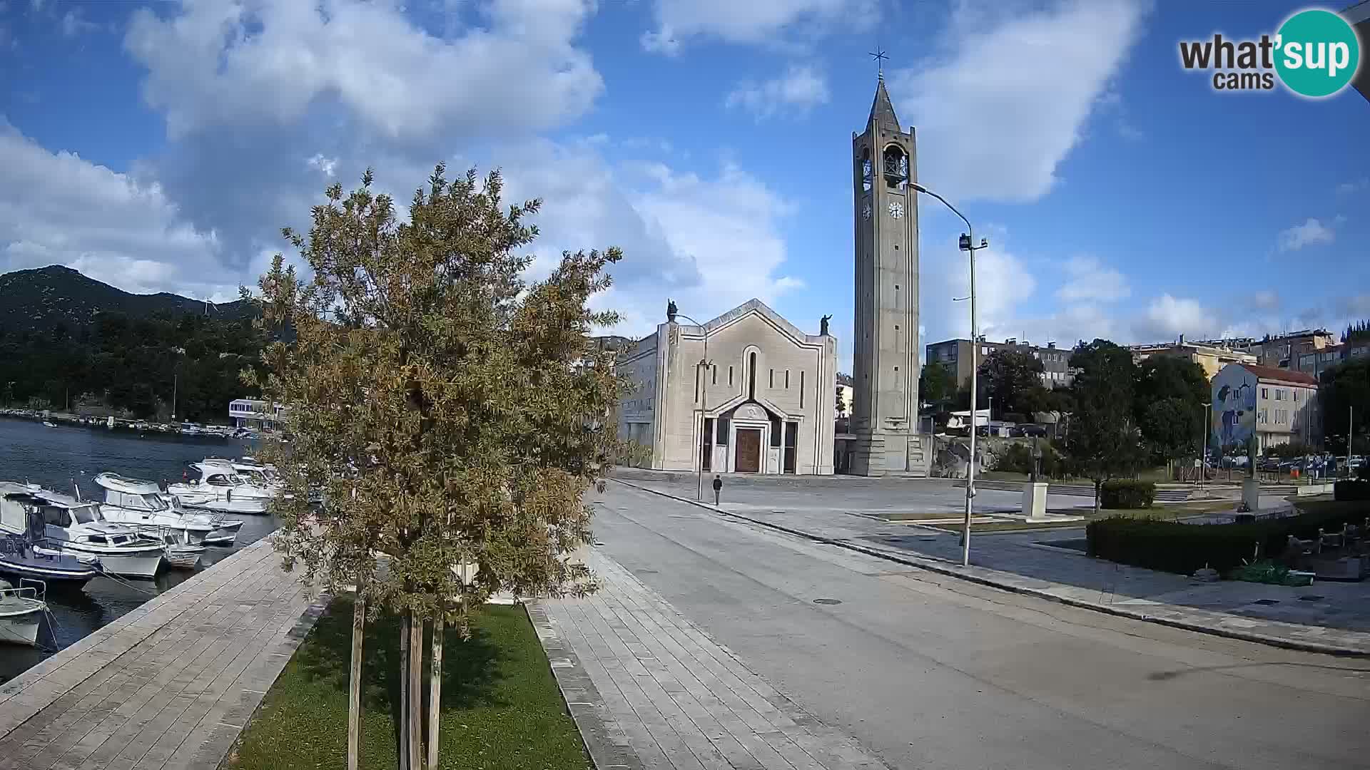 Ploče Webcam | Captivating Views of Riva and the Cathedral