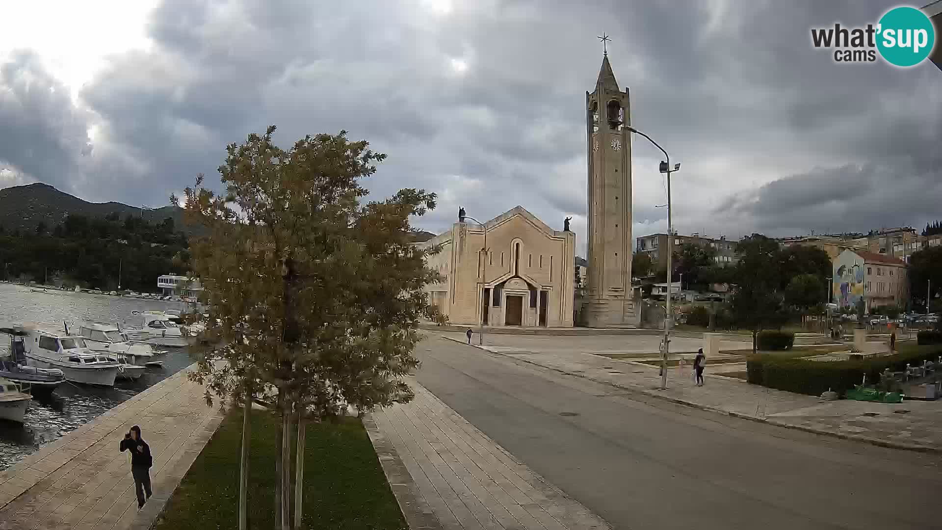 Ploče Cámara web | Vistas cautivadoras de Riva y la Catedral