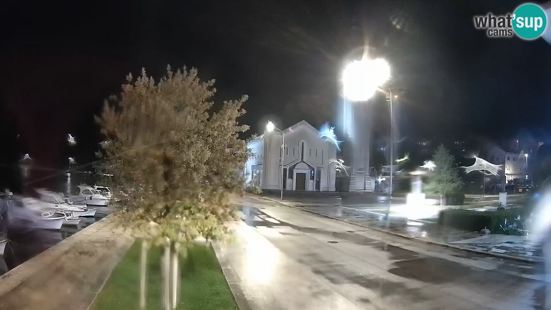 Spletna kamera Ploče | Osupljiv pogled na Rivo in katedralo