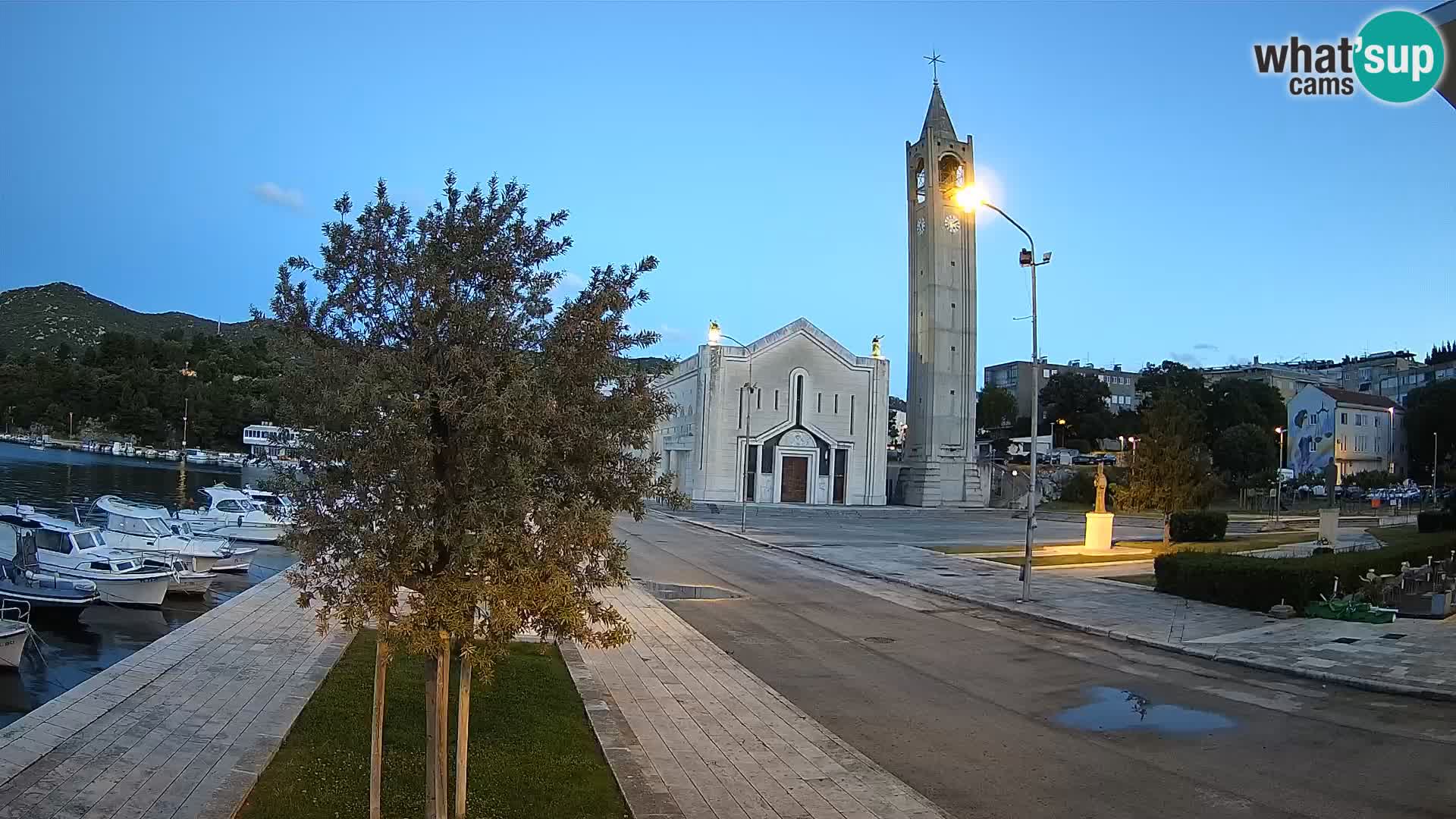 Ploče Cámara web | Vistas cautivadoras de Riva y la Catedral
