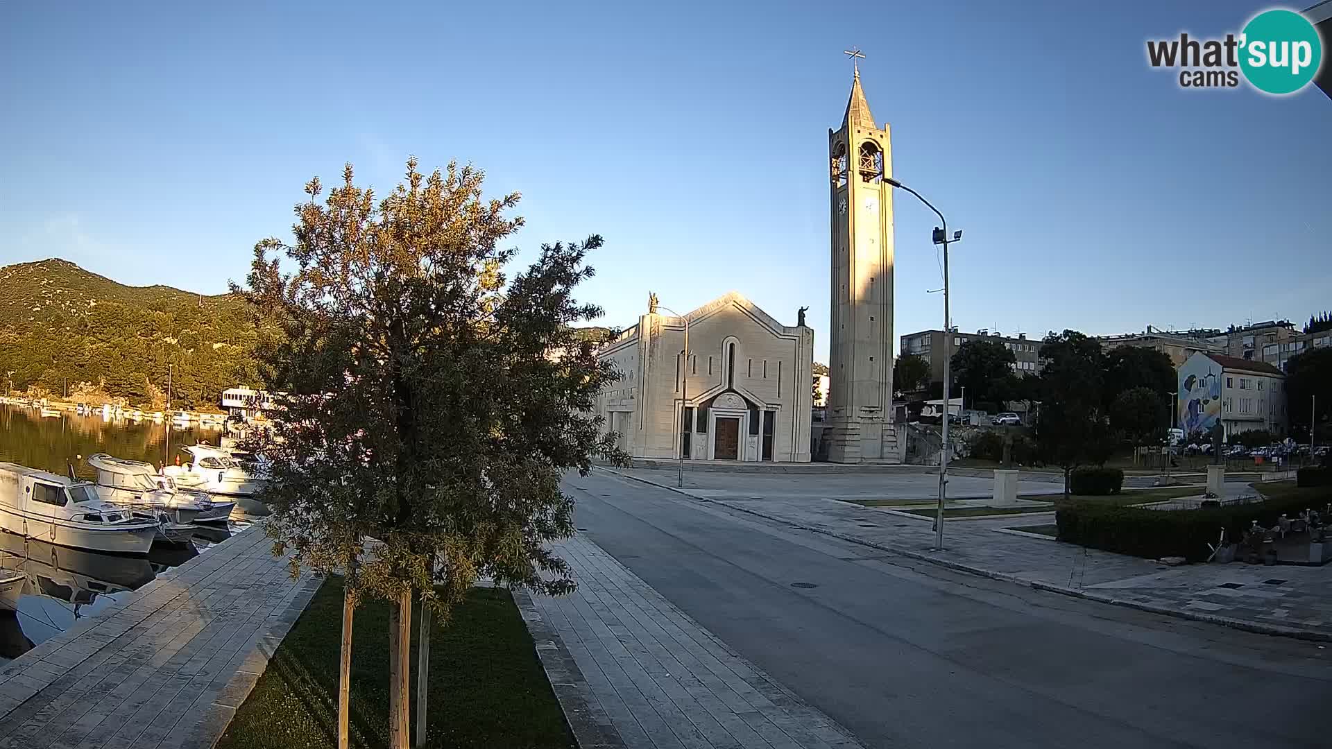 Ploče Cámara web | Vistas cautivadoras de Riva y la Catedral
