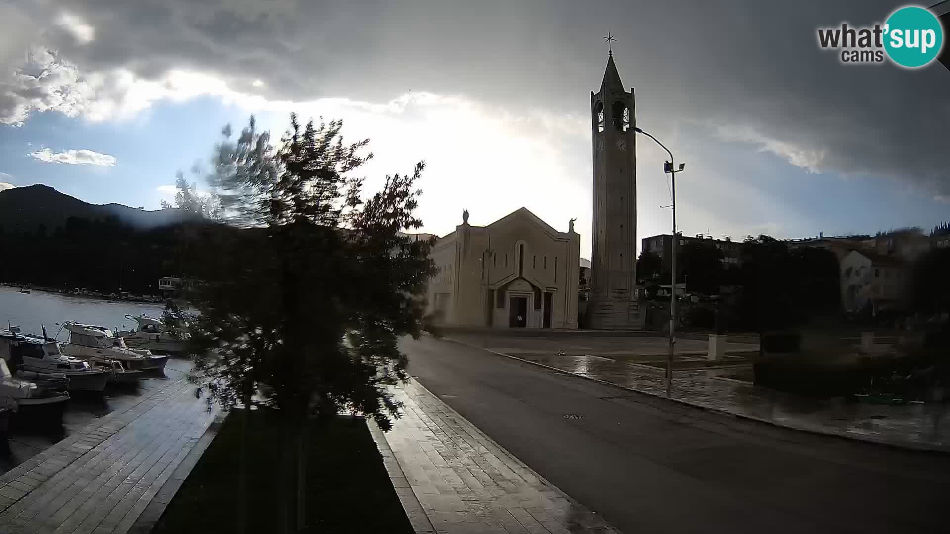 Ploče Cámara web | Vistas cautivadoras de Riva y la Catedral