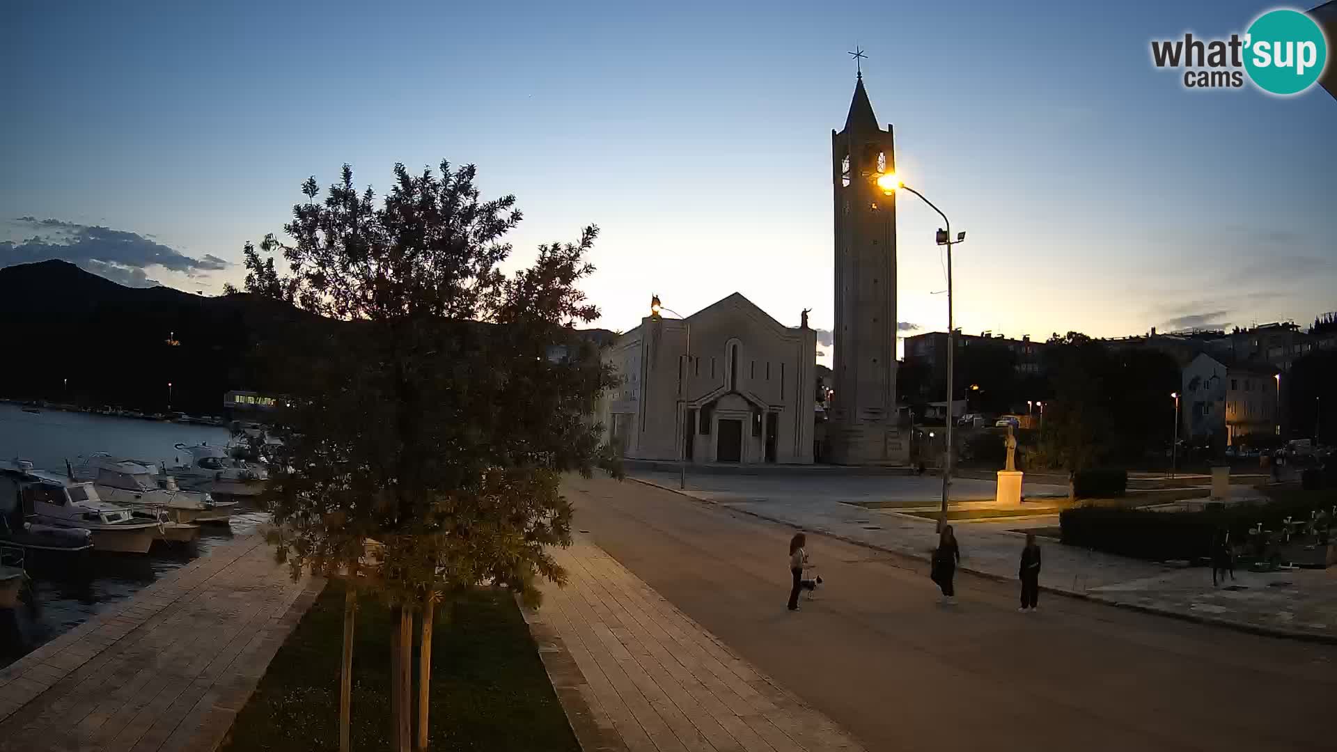 Ploče Cámara web | Vistas cautivadoras de Riva y la Catedral