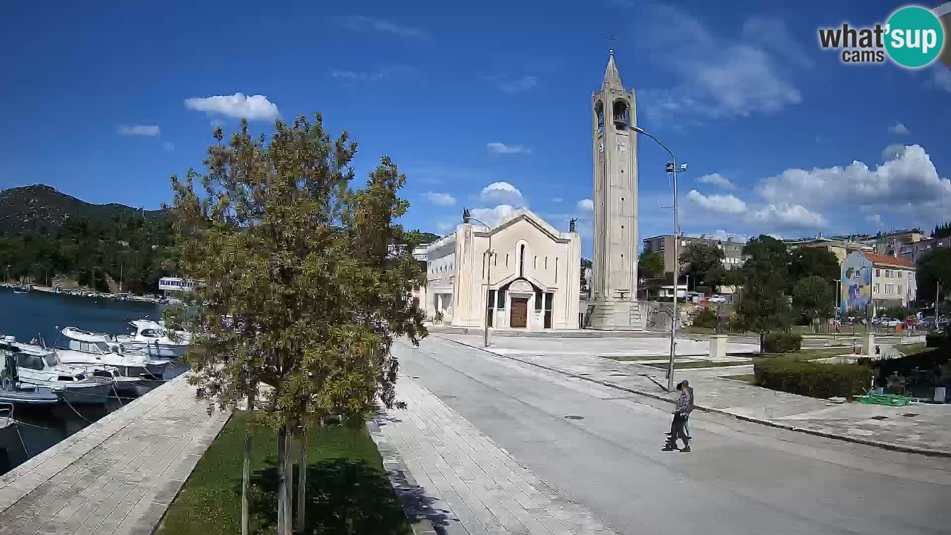 Ploče Webcam | Captivating Views of Riva and the Cathedral