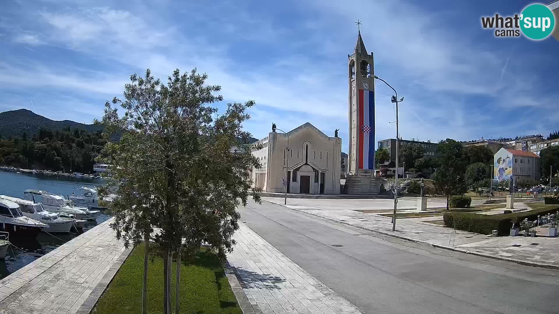 Ploče Webcam | Captivating Views of Riva and the Cathedral