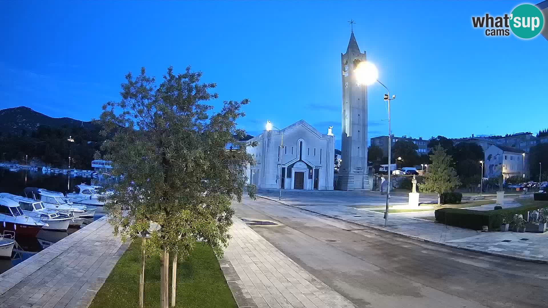 Ploče Webcam | Captivating Views of Riva and the Cathedral
