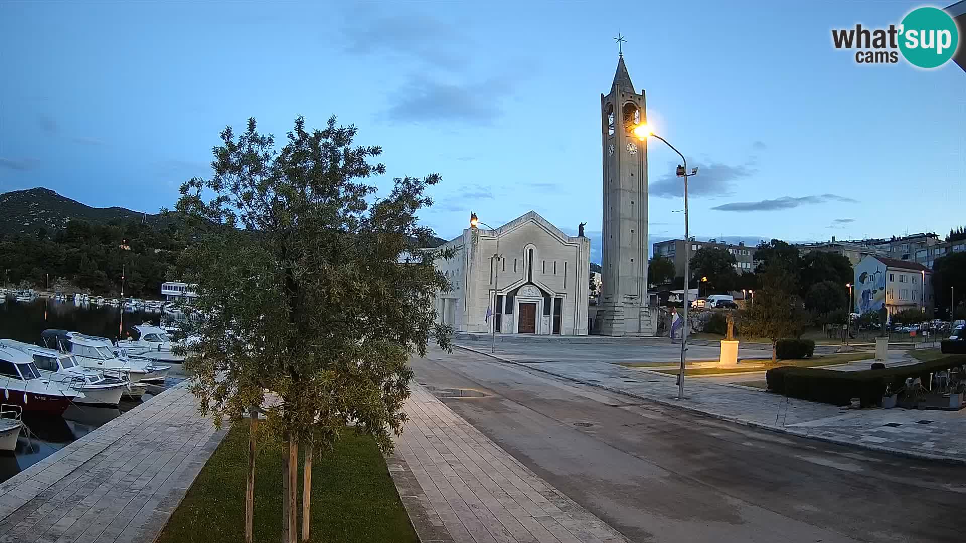 Spletna kamera Ploče | Osupljiv pogled na Rivo in katedralo