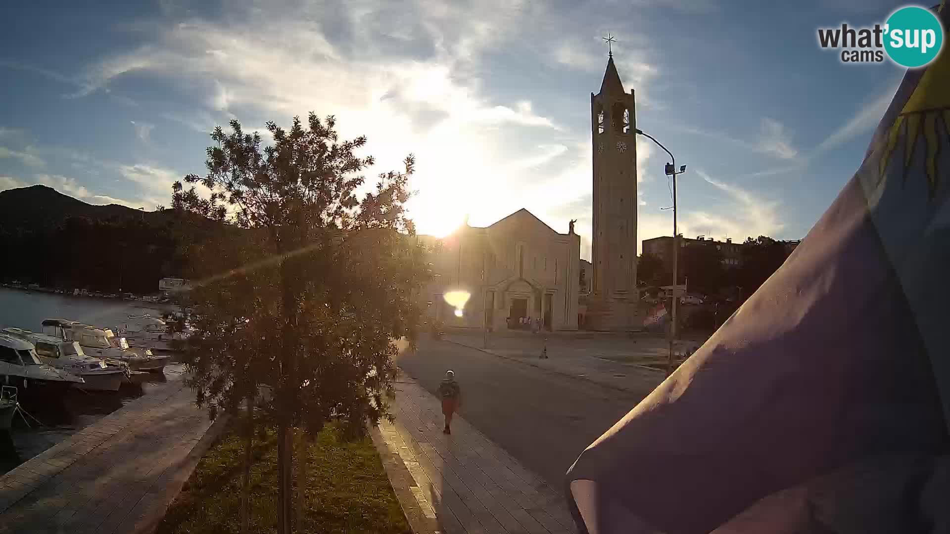 Ploče Webcam | Captivating Views of Riva and the Cathedral