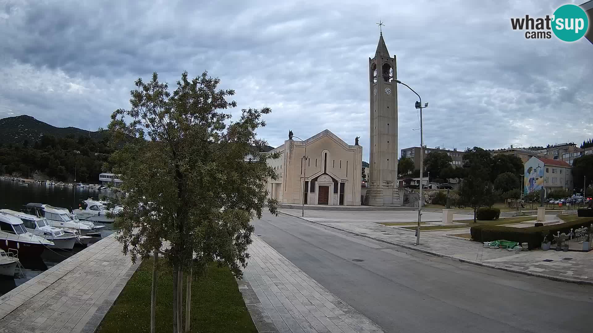 Ploče Cámara web | Vistas cautivadoras de Riva y la Catedral