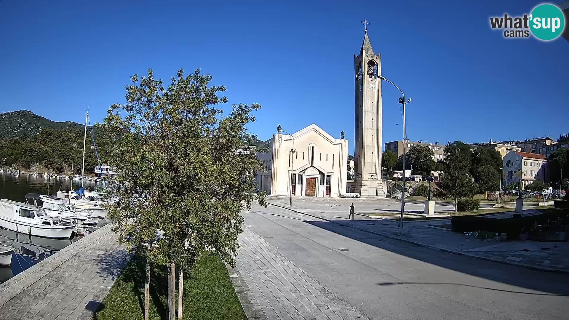 Ploče Webcam | Captivating Views of Riva and the Cathedral