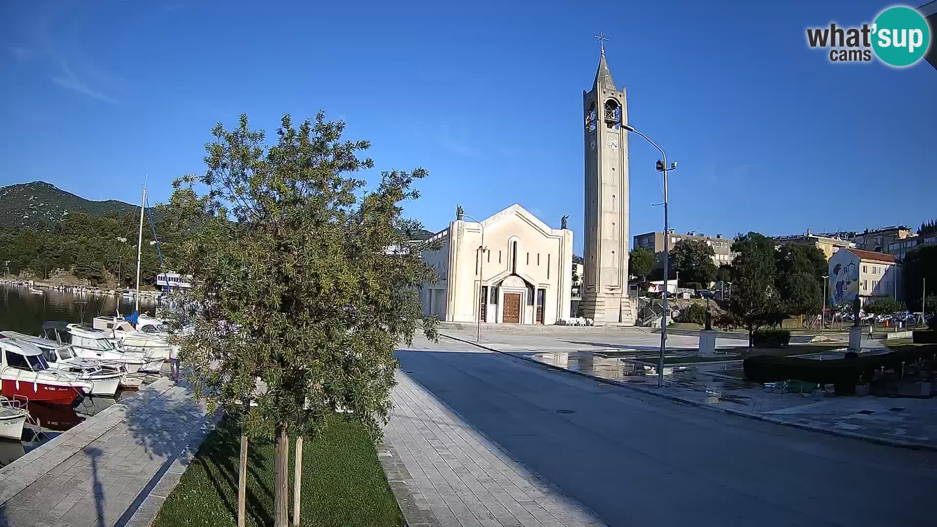 Ploče Webcam | Captivating Views of Riva and the Cathedral