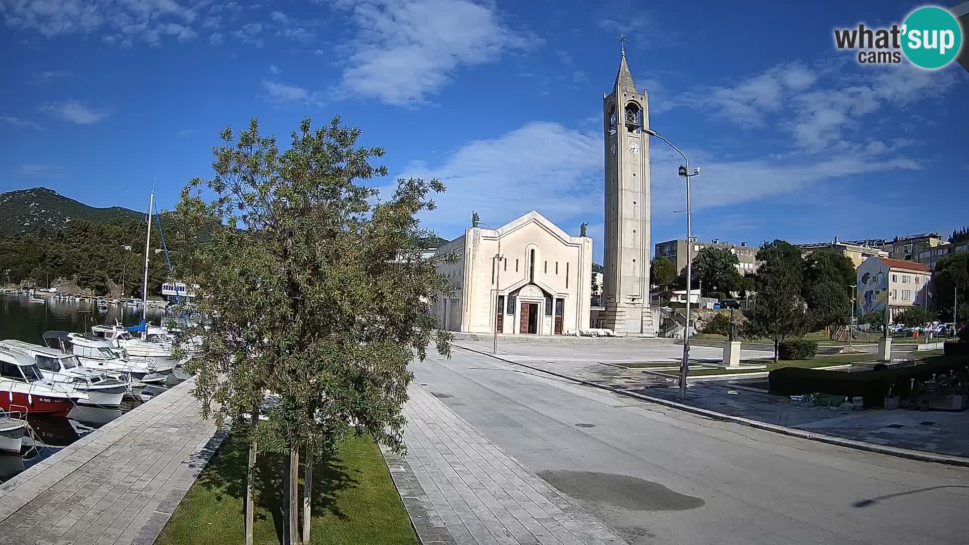 Ploče Webcam | Captivating Views of Riva and the Cathedral