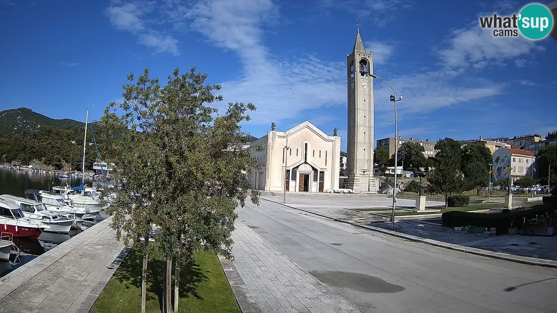 Ploče Webcam | Captivating Views of Riva and the Cathedral