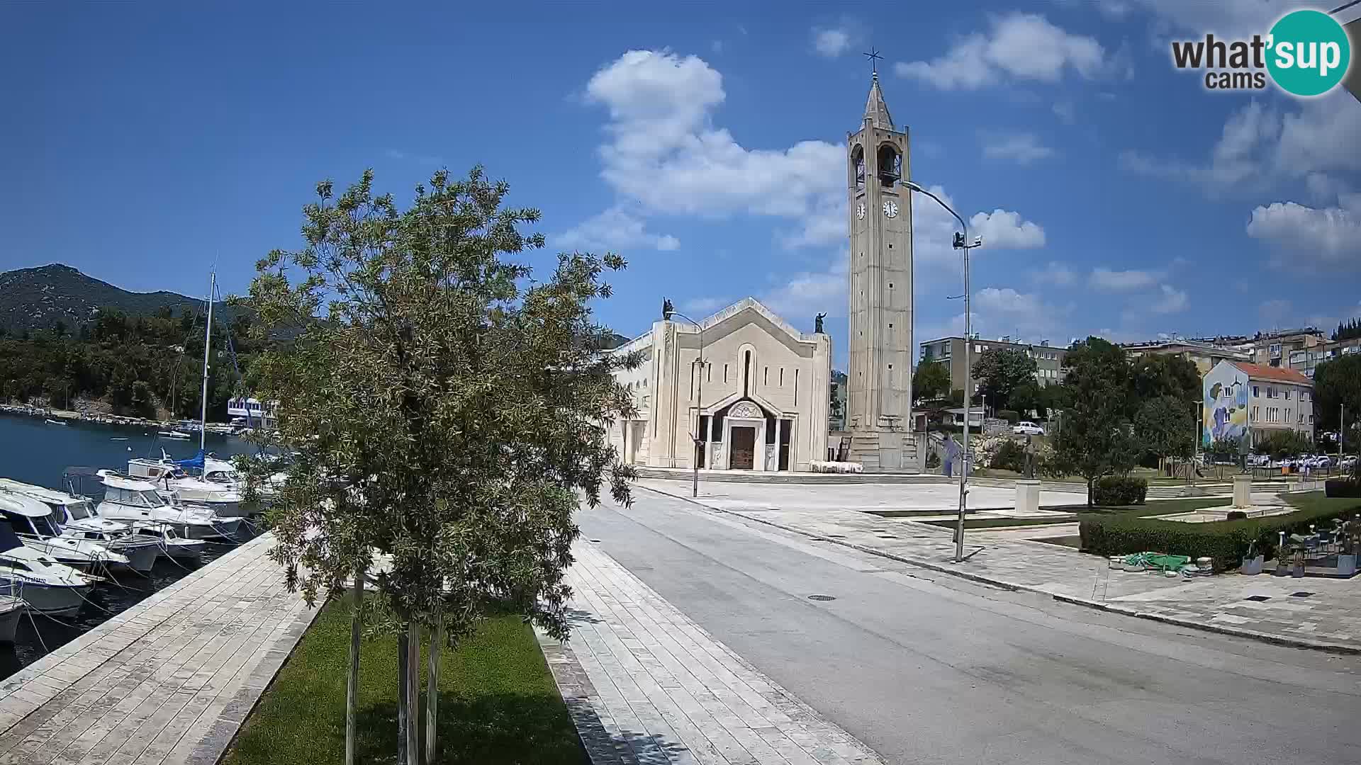 Ploče Webcam | Captivating Views of Riva and the Cathedral