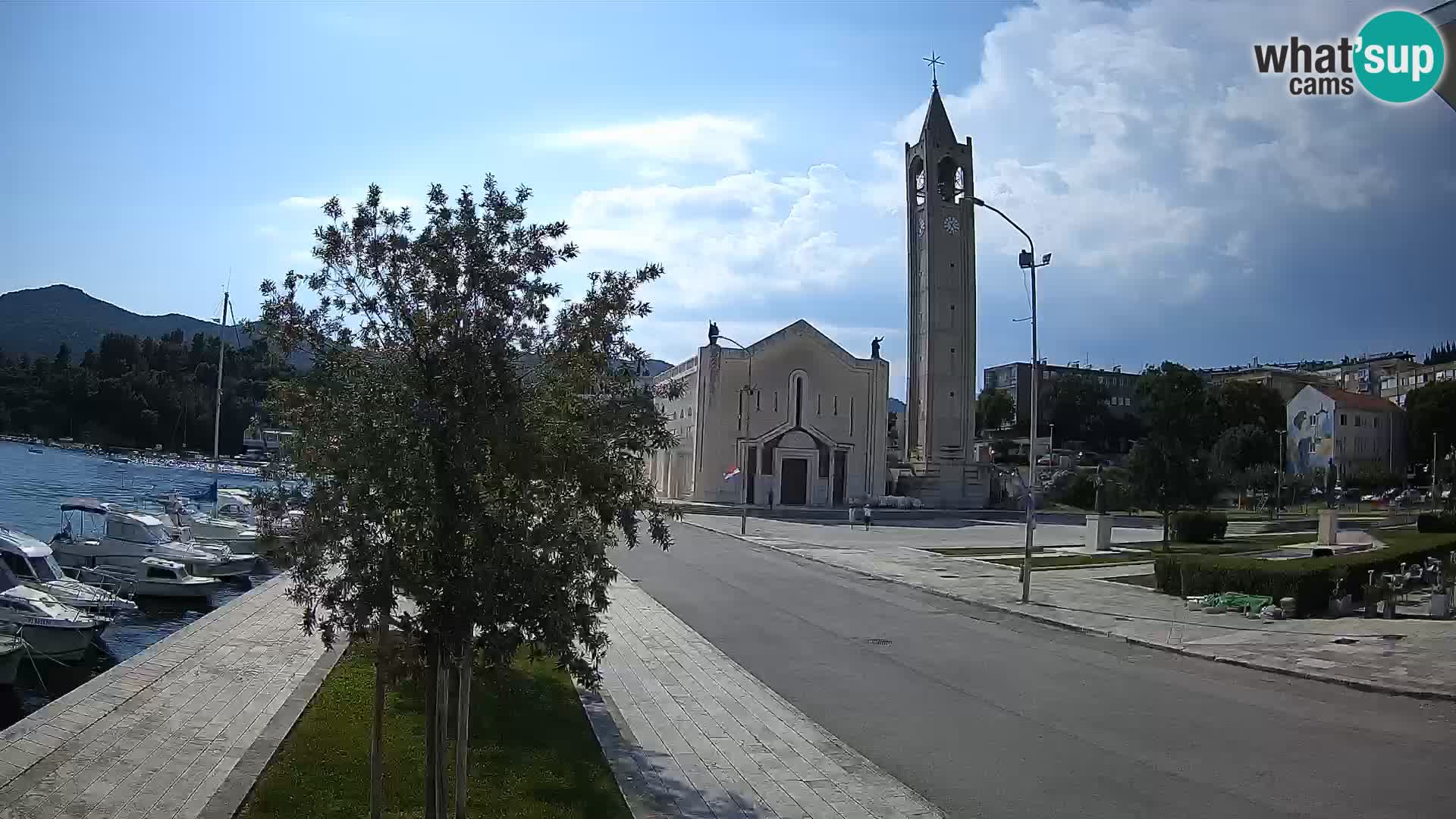 Ploče Webcam | Captivating Views of Riva and the Cathedral