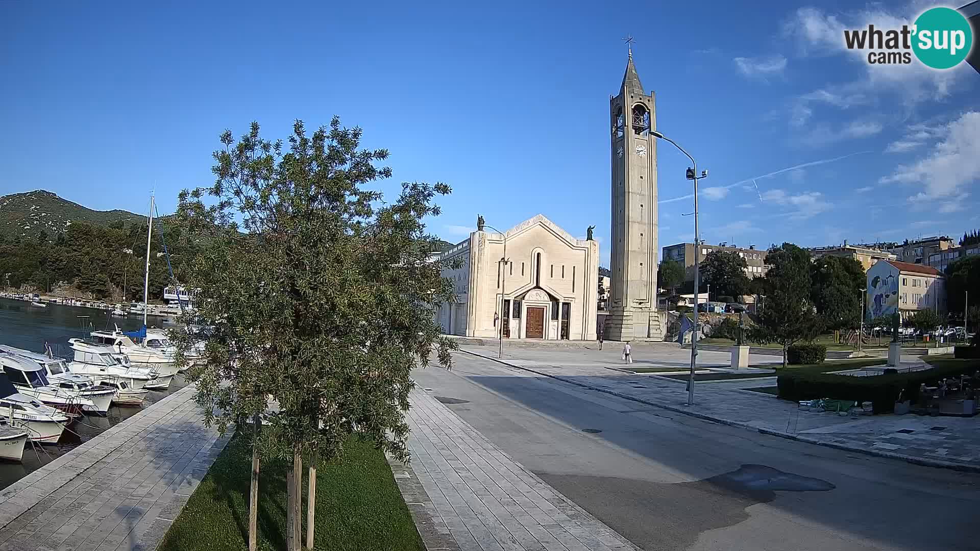 Ploče Webcam | Captivating Views of Riva and the Cathedral