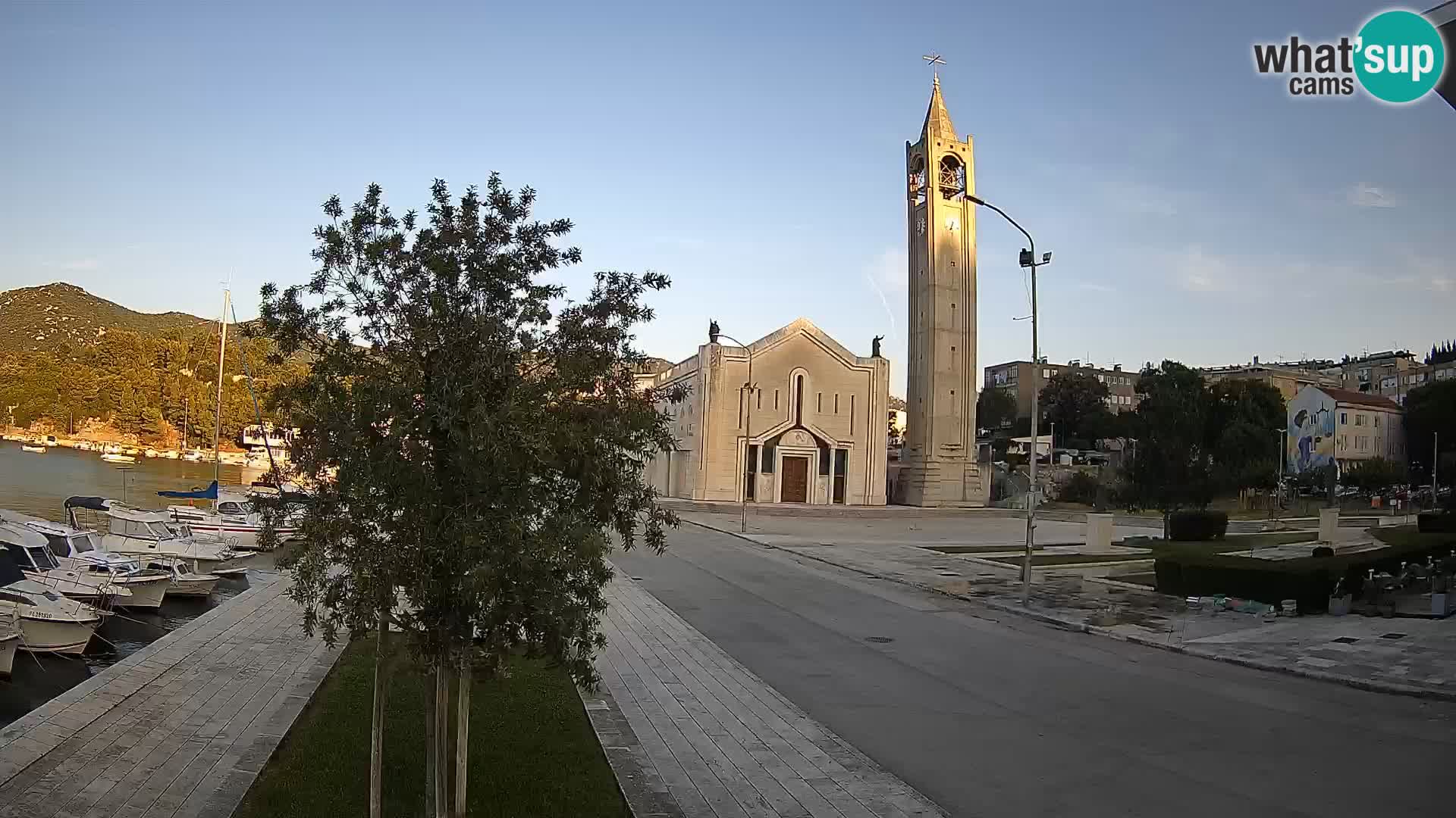 Spletna kamera Ploče | Osupljiv pogled na Rivo in katedralo