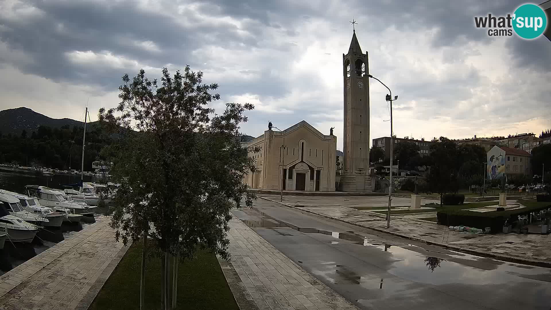 Spletna kamera Ploče | Osupljiv pogled na Rivo in katedralo