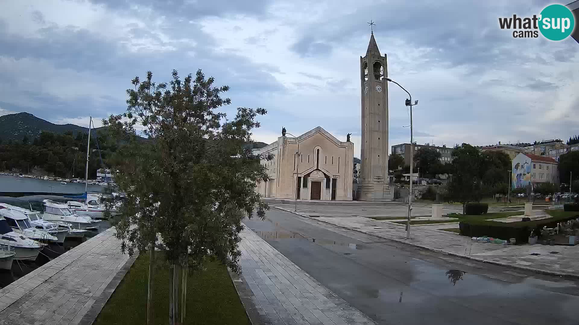 Spletna kamera Ploče | Osupljiv pogled na Rivo in katedralo