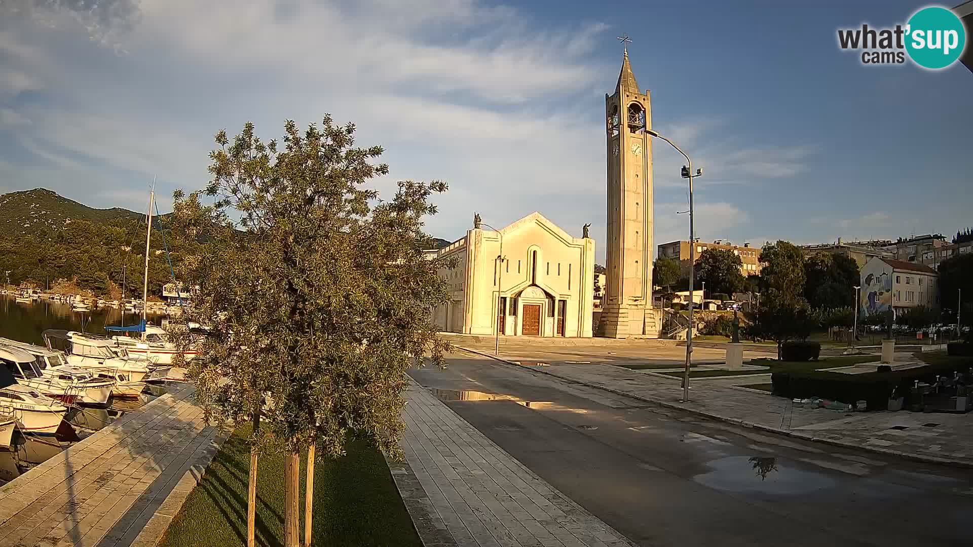 Webcam Ploče | Fesselnde Ausblicke auf Riva und die Kathedrale