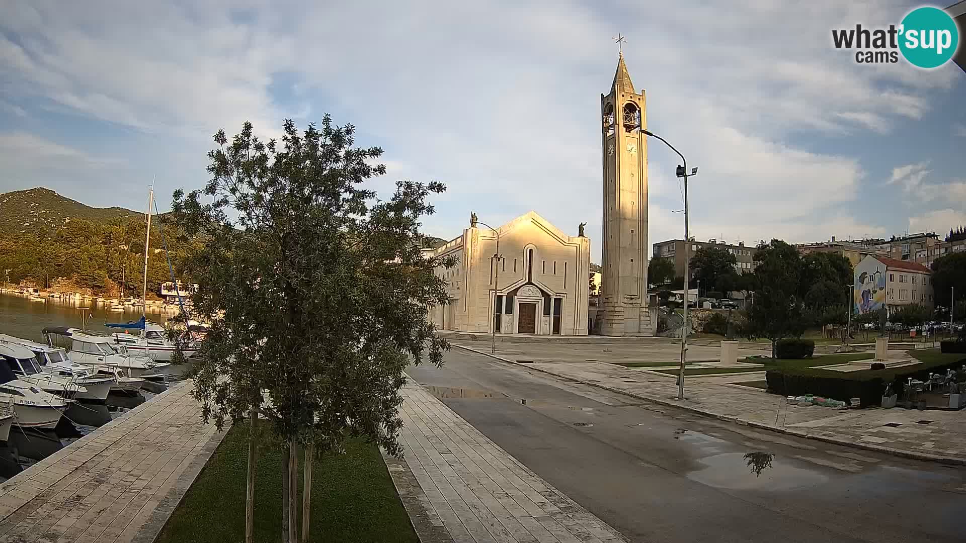 Spletna kamera Ploče | Osupljiv pogled na Rivo in katedralo