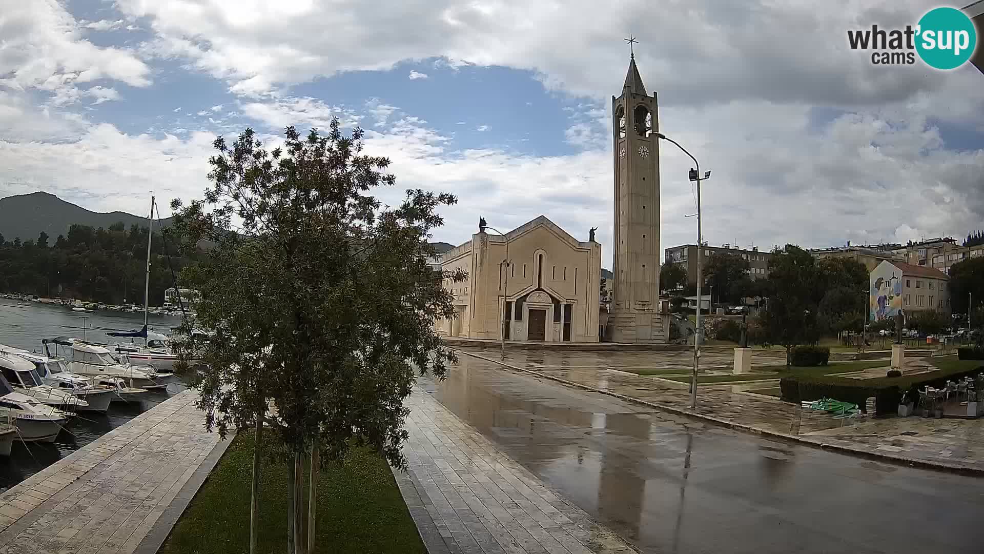 Ploče Cámara web | Vistas cautivadoras de Riva y la Catedral