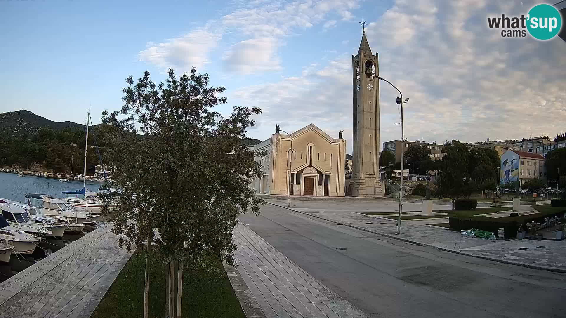 Ploče Webcam | Captivating Views of Riva and the Cathedral
