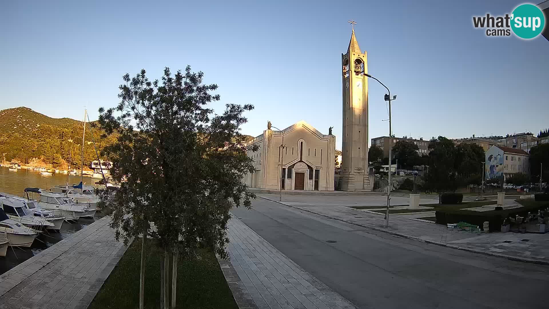 Webcam Ploče | Fesselnde Ausblicke auf Riva und die Kathedrale