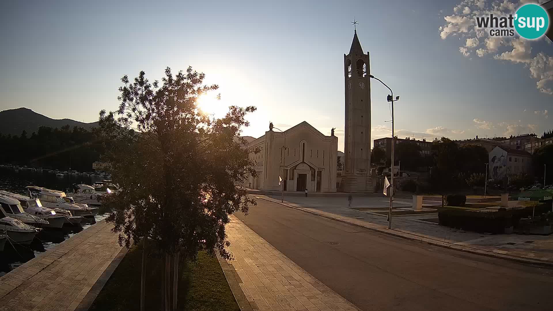 Spletna kamera Ploče | Osupljiv pogled na Rivo in katedralo