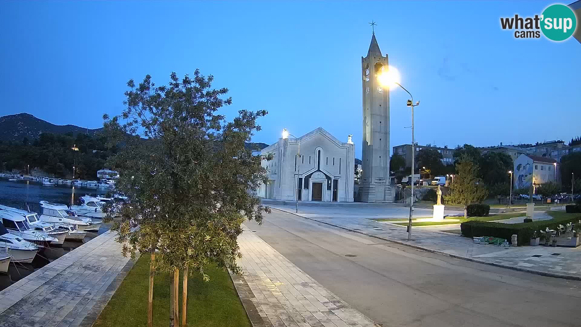 Ploče Cámara web | Vistas cautivadoras de Riva y la Catedral