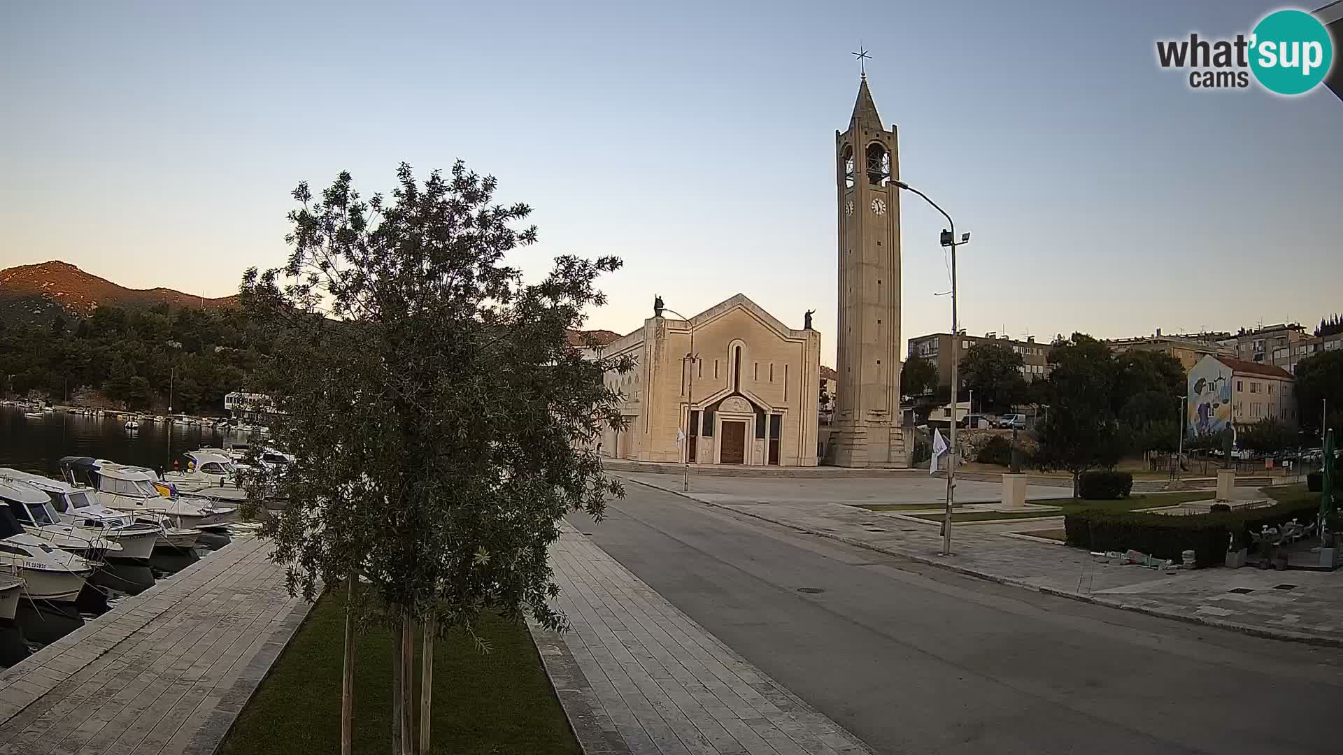 Ploče Cámara web | Vistas cautivadoras de Riva y la Catedral