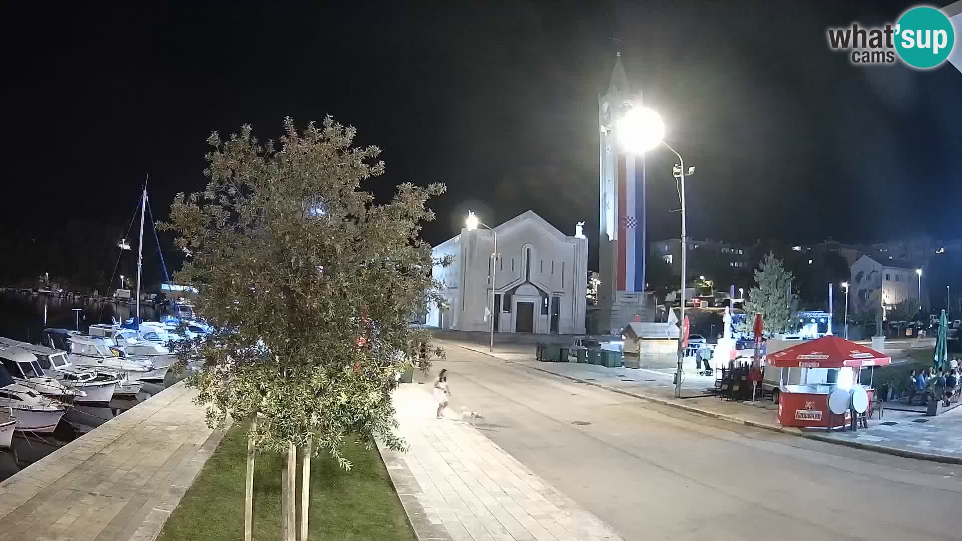 Ploče Webcam | Captivating Views of Riva and the Cathedral