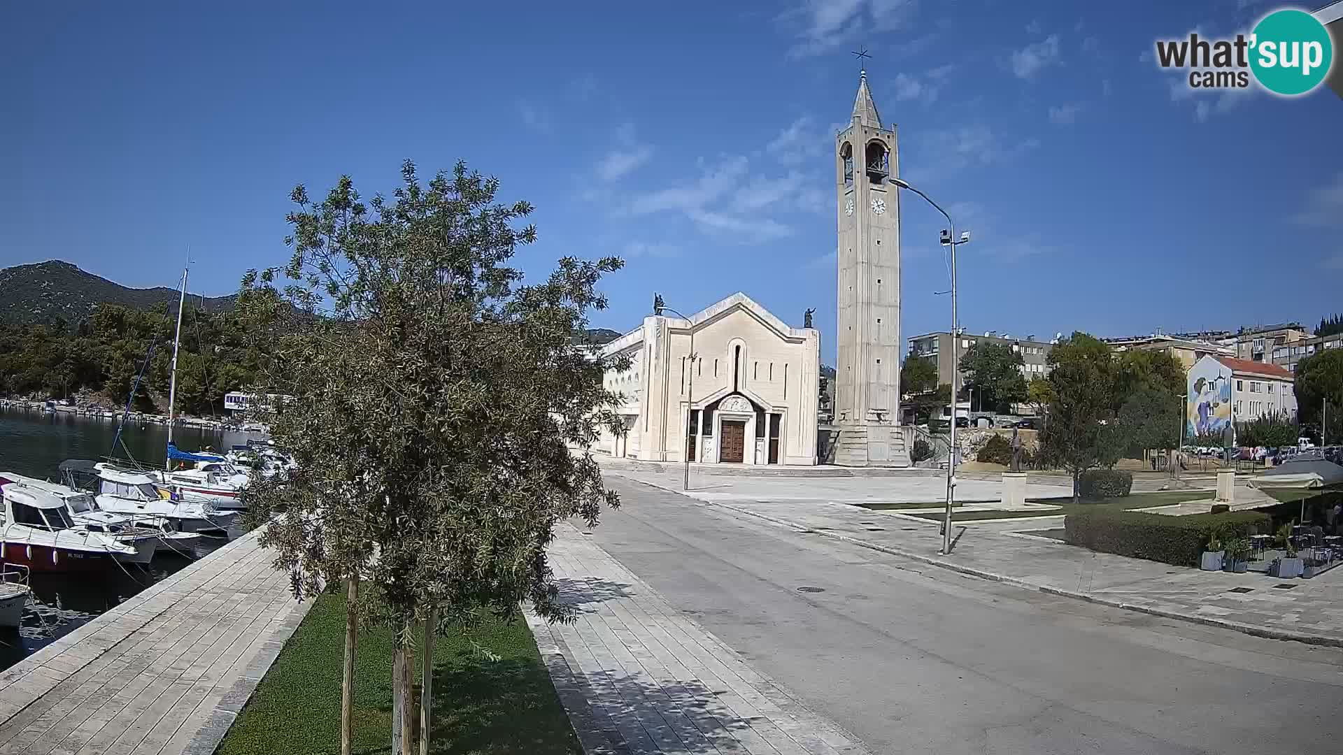Ploče Webcam | Captivating Views of Riva and the Cathedral