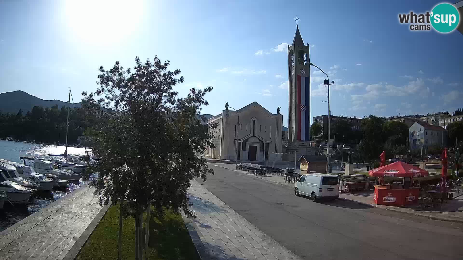 Ploče Cámara web | Vistas cautivadoras de Riva y la Catedral