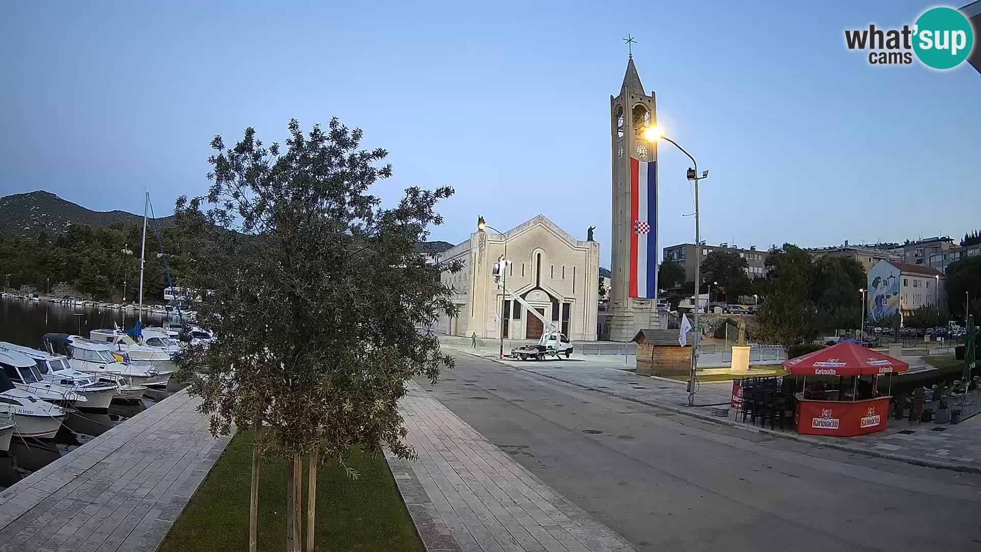 Spletna kamera Ploče | Osupljiv pogled na Rivo in katedralo