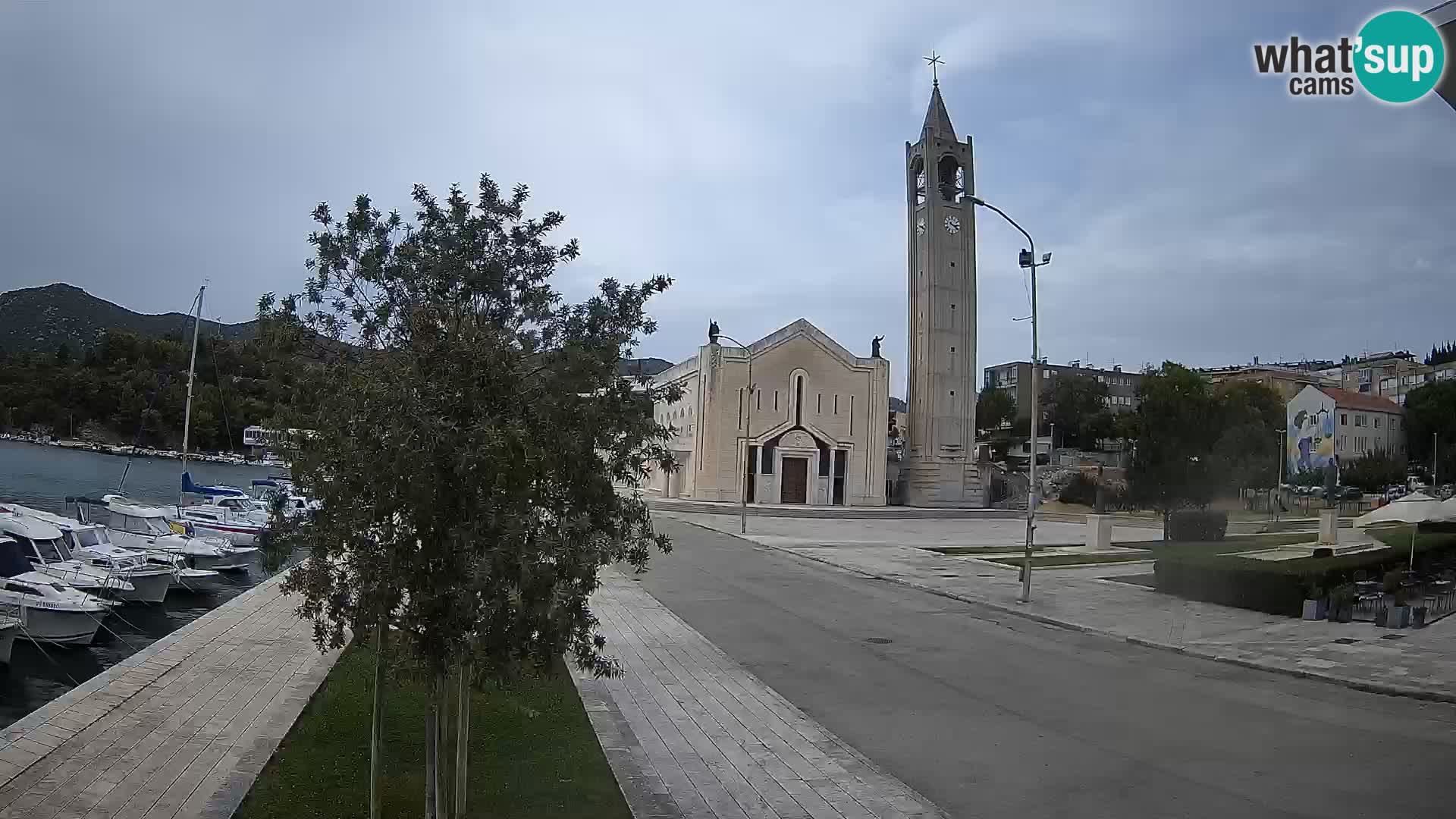 Ploče Webcam | Captivating Views of Riva and the Cathedral