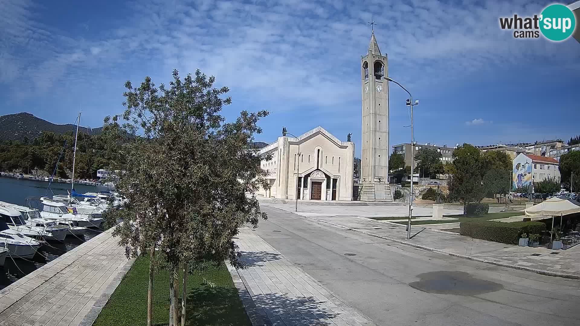Ploče Webcam | Captivating Views of Riva and the Cathedral