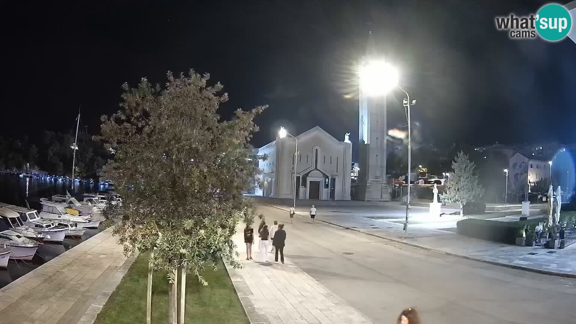 Ploče Webcam | Captivating Views of Riva and the Cathedral