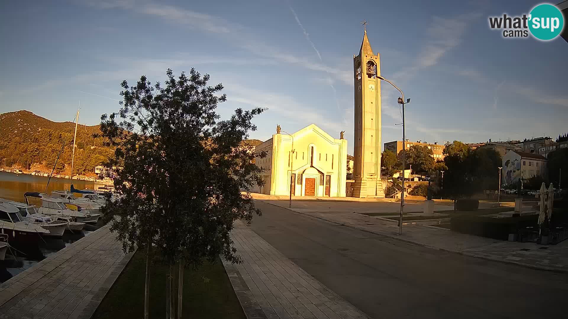 Spletna kamera Ploče | Osupljiv pogled na Rivo in katedralo