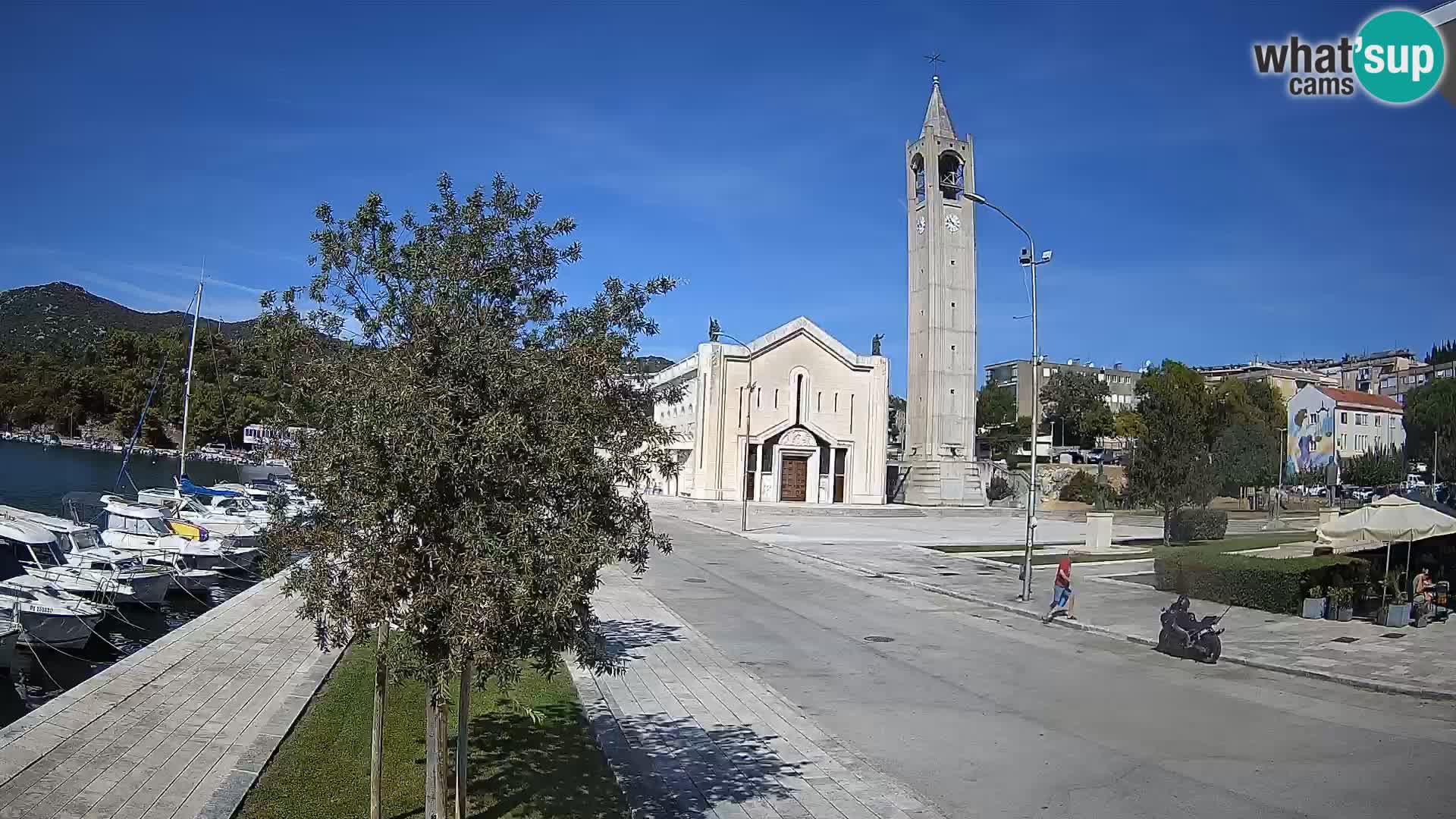 Ploče Webcam | Captivating Views of Riva and the Cathedral