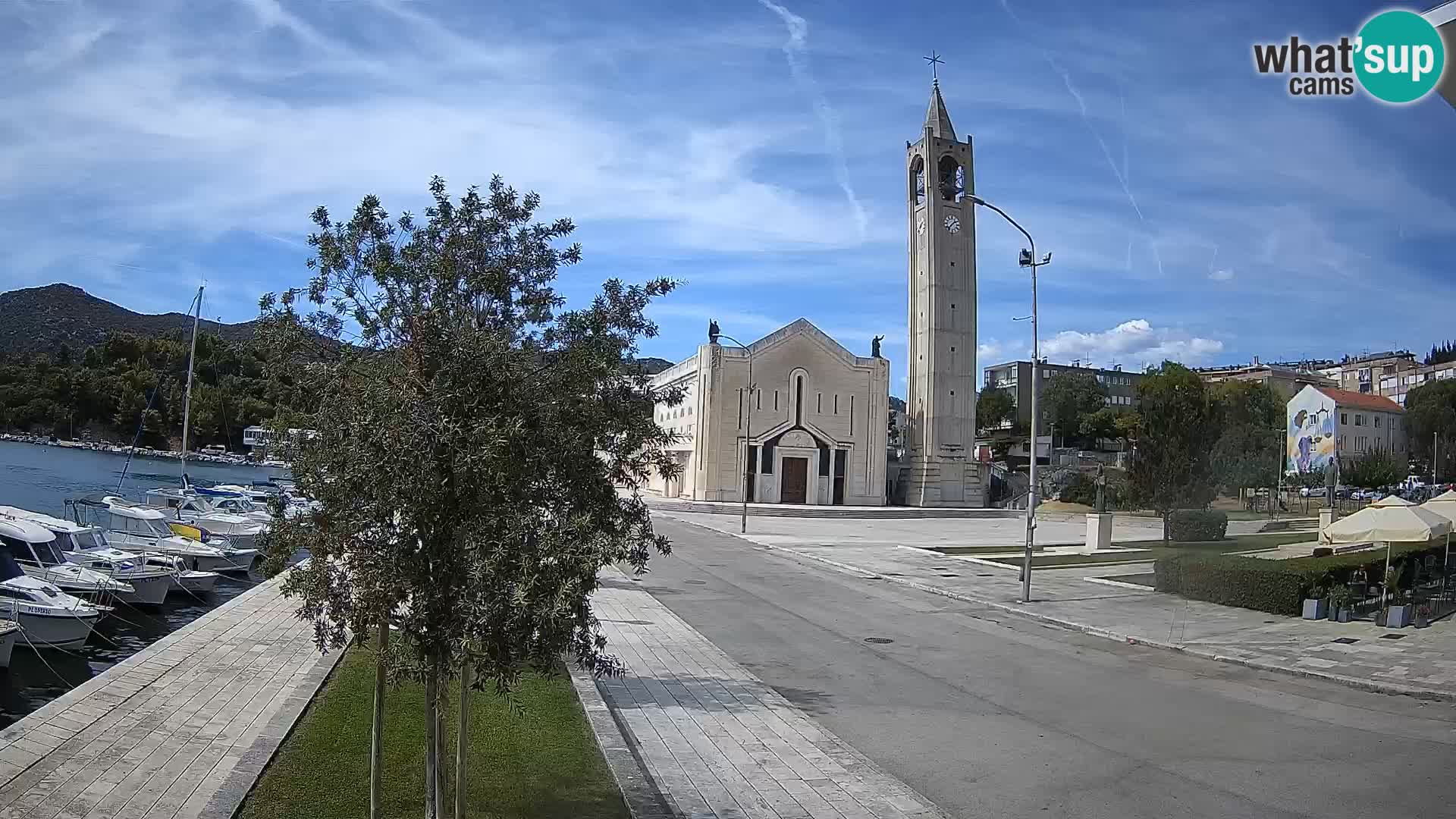 Ploče Webcam | Captivating Views of Riva and the Cathedral