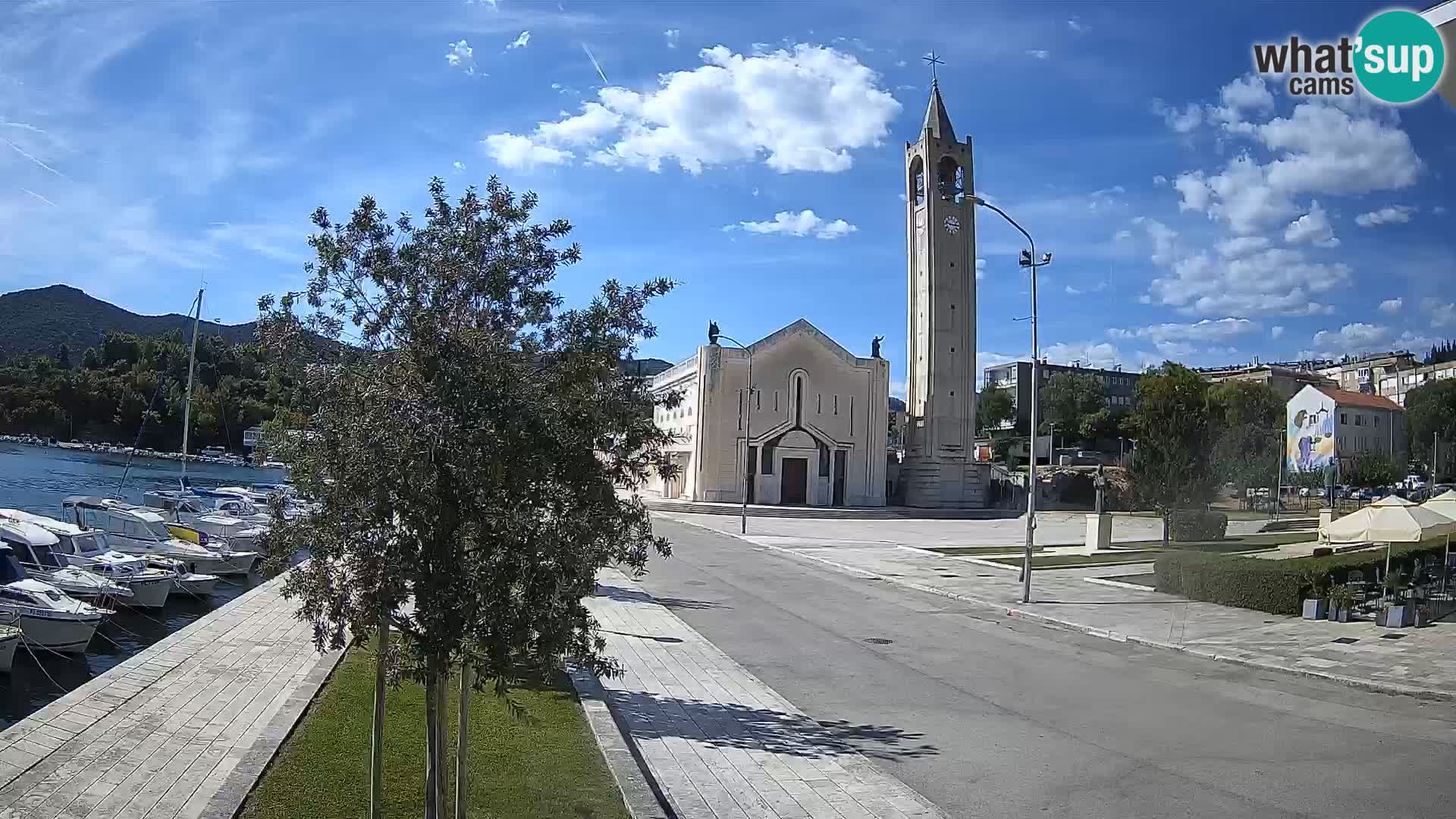 Ploče Webcam | Captivating Views of Riva and the Cathedral