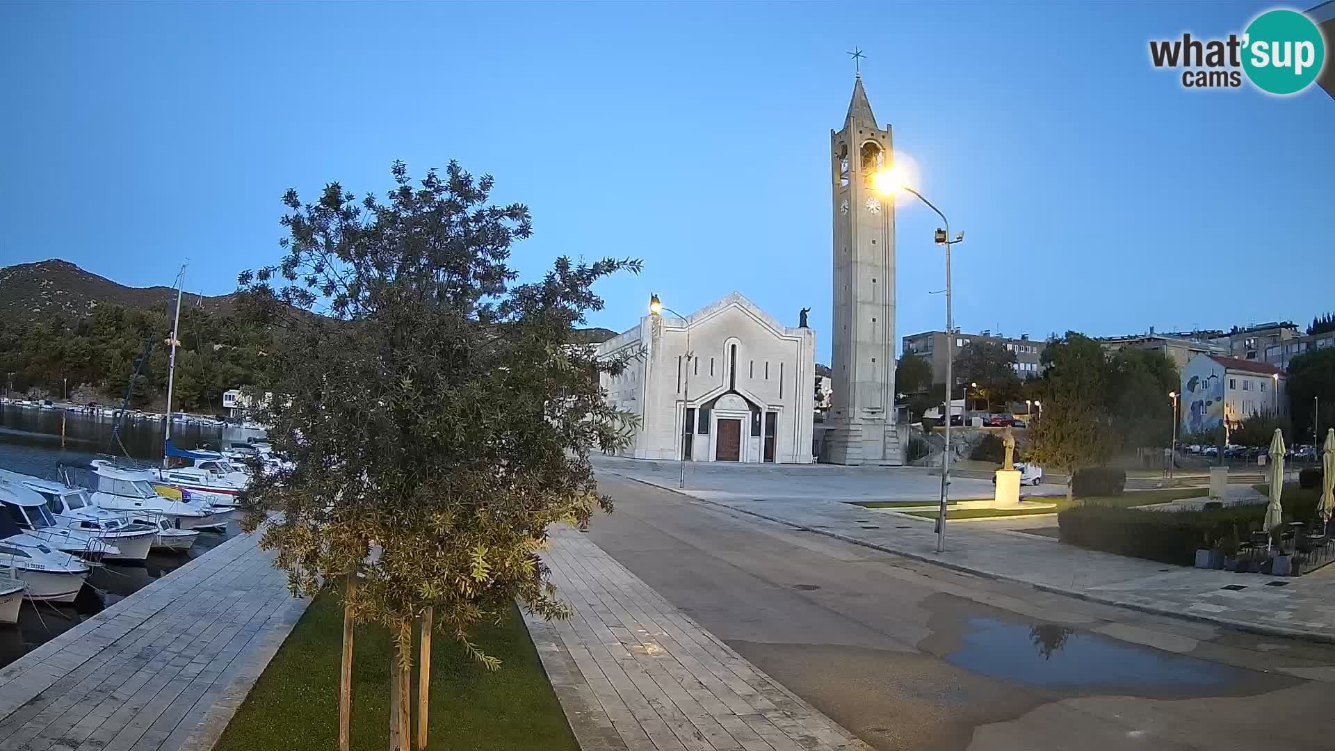 Spletna kamera Ploče | Osupljiv pogled na Rivo in katedralo