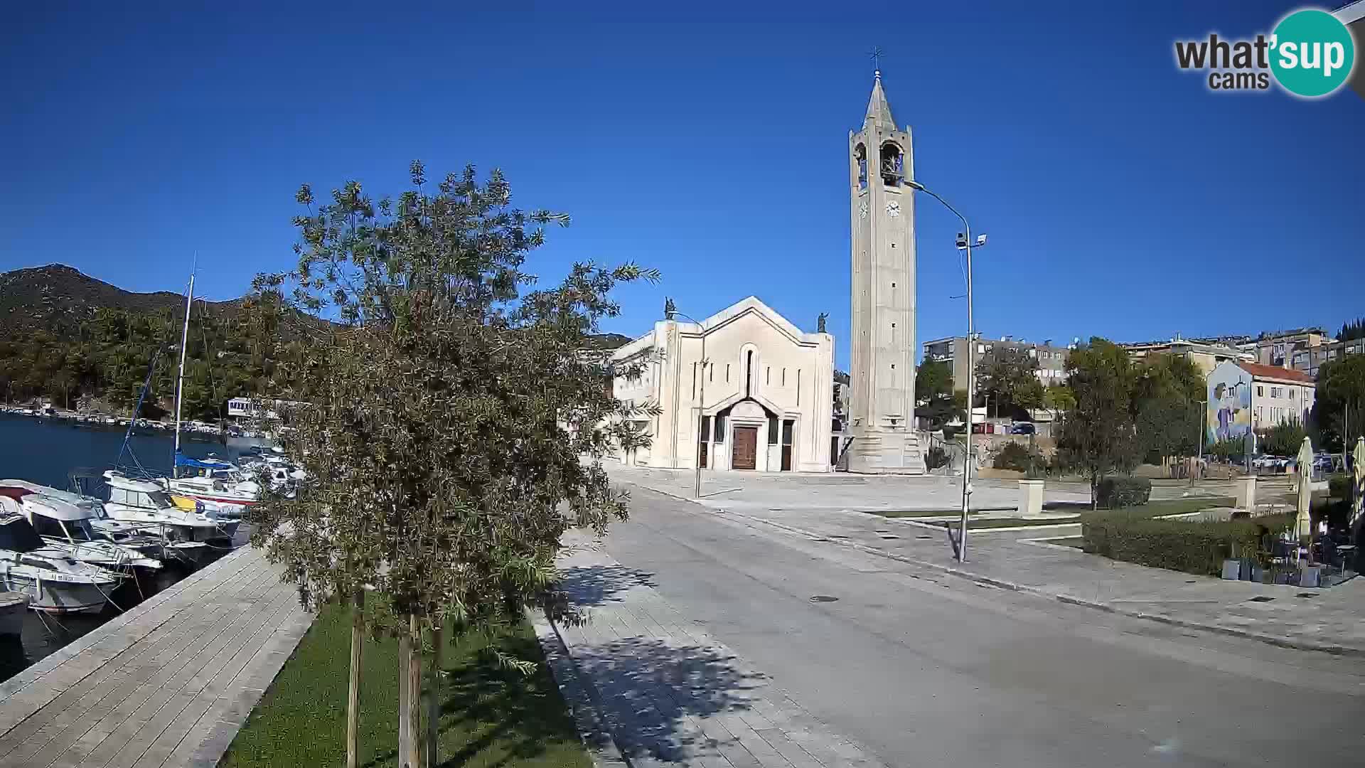 Ploče Webcam | Captivating Views of Riva and the Cathedral