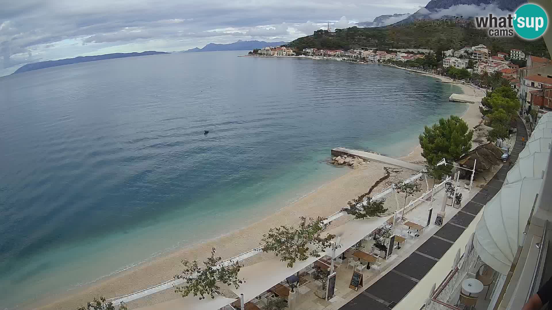 Pogled na plažu Podgori