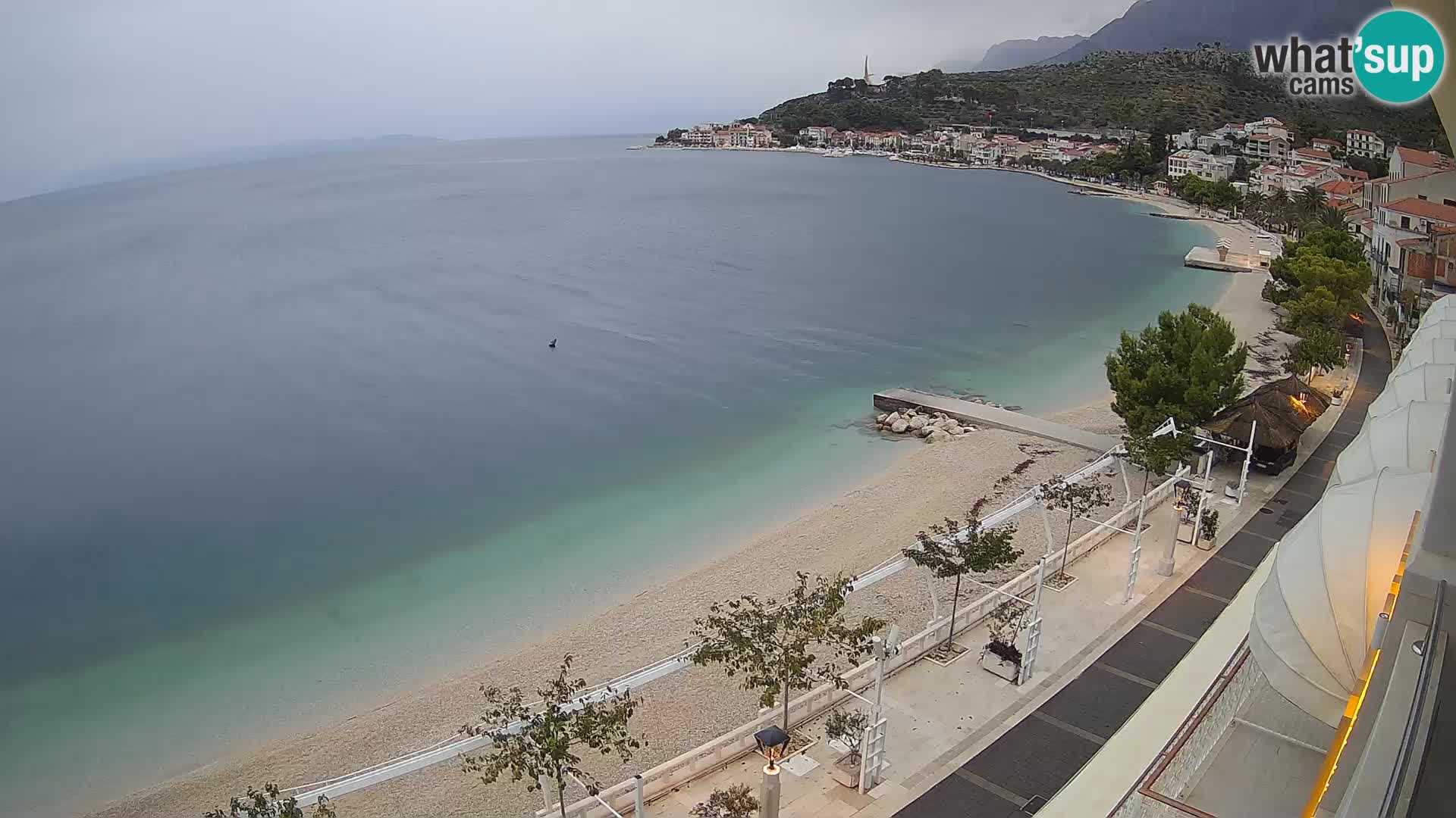 Panorama della spiaggia a Podgora