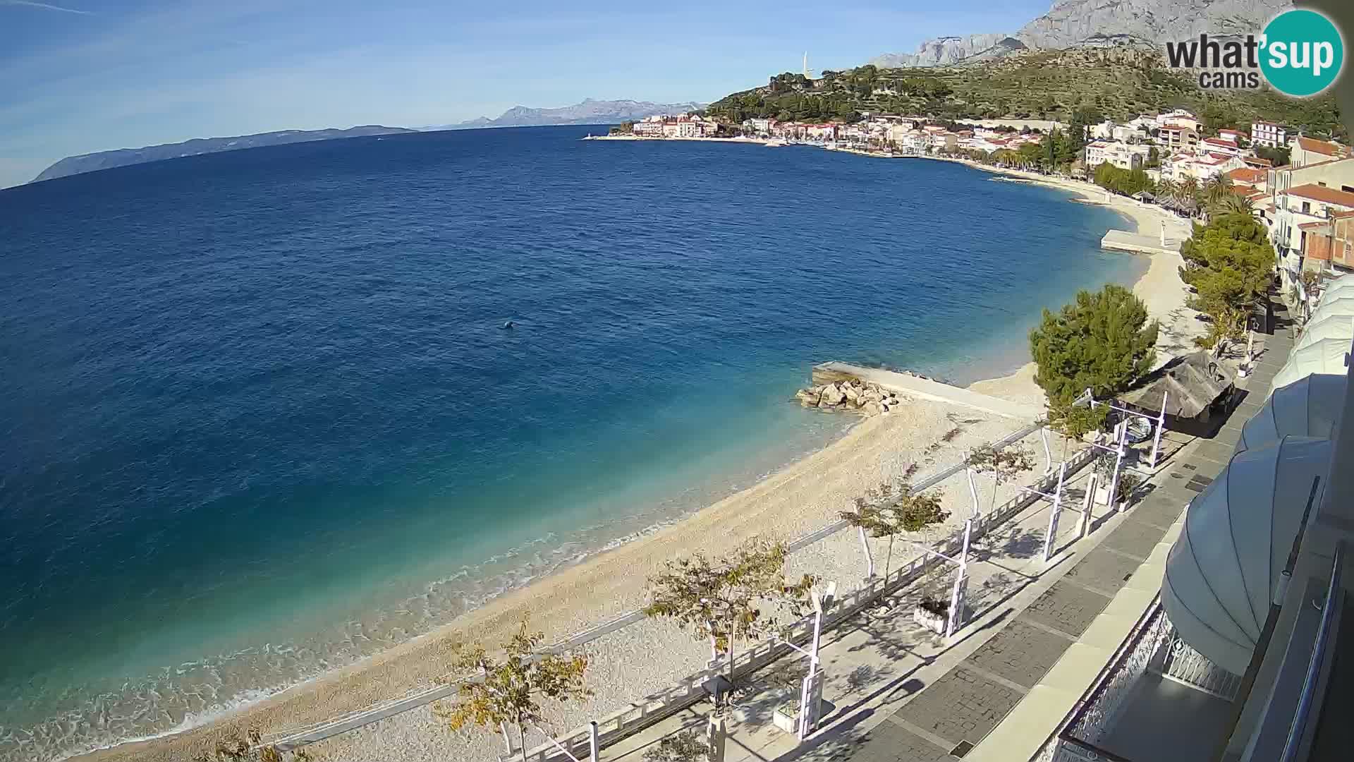 Pogled na plažu Podgori