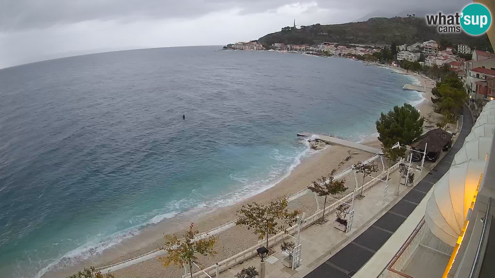 Razgled na plažo v Podgori