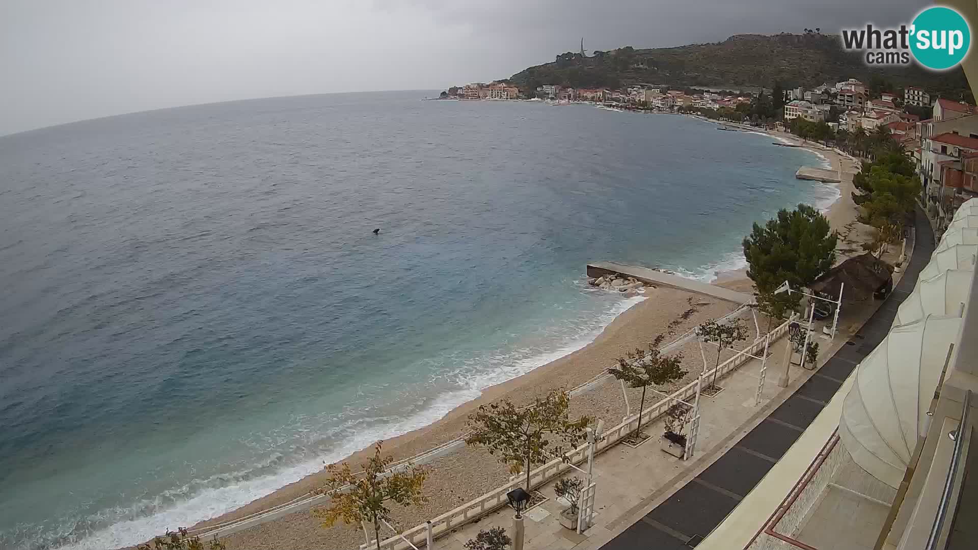 Panorama della spiaggia a Podgora