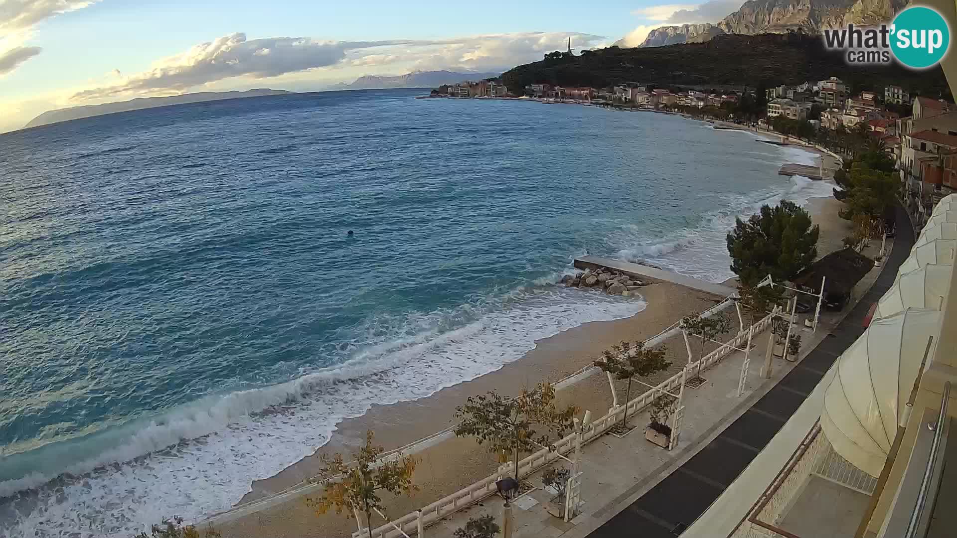 Panorama della spiaggia a Podgora